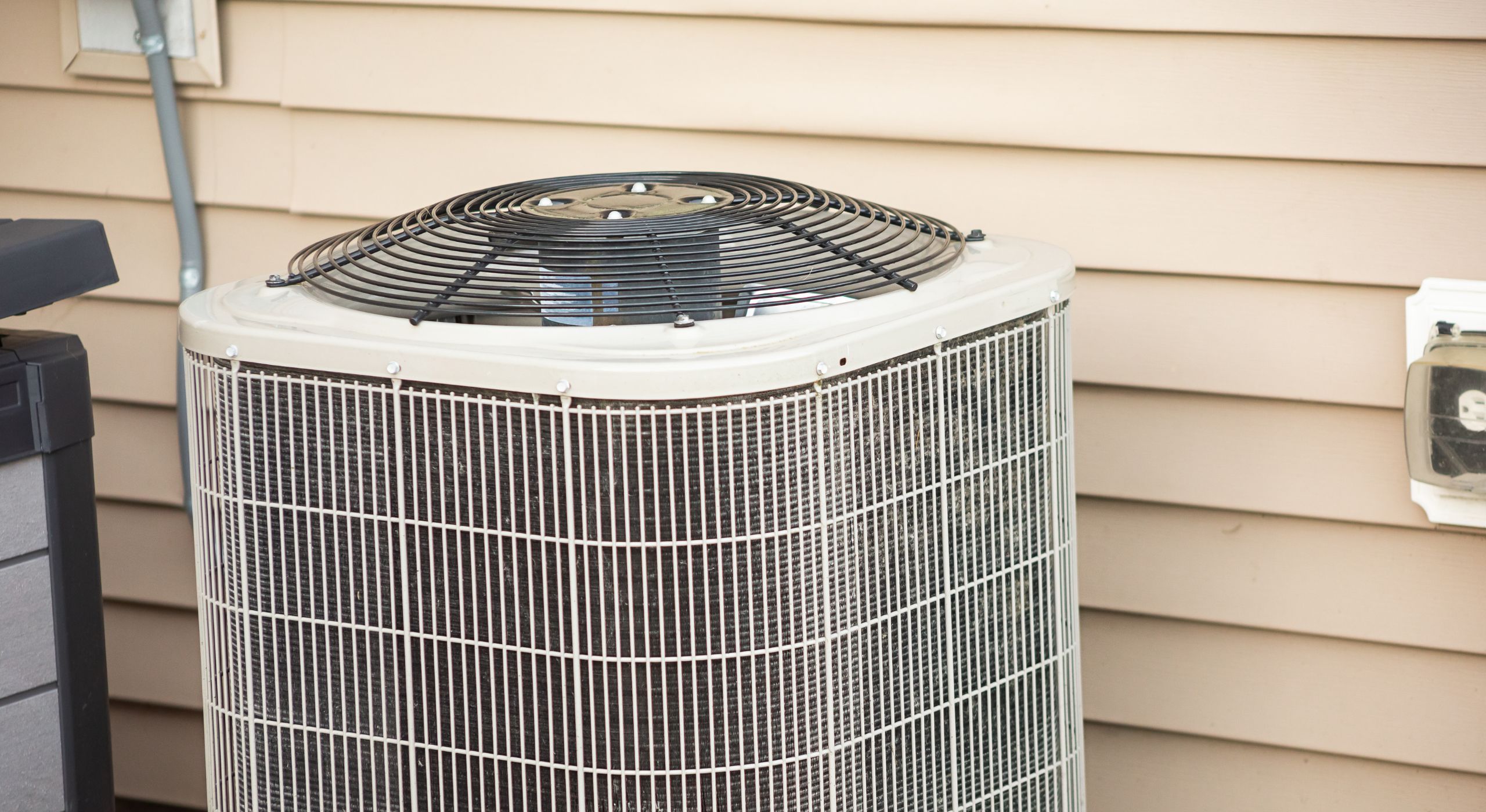 End-of-Season AC Maintenance Tips for Chesapeake Homeowners AC Unit Maintenance